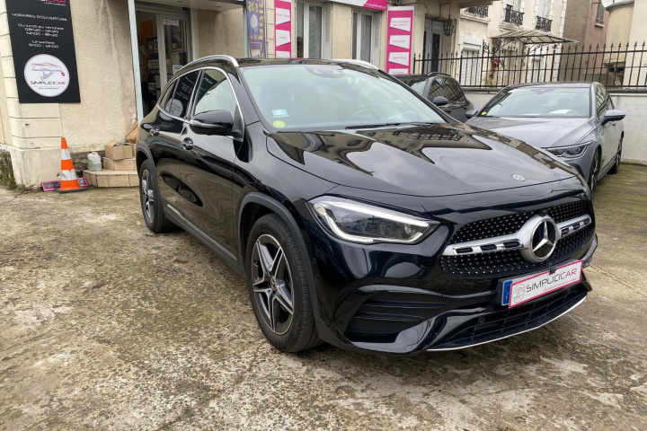 MERCEDES GLA