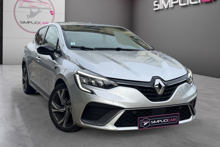 RENAULT CLIO V