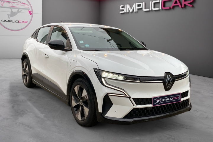 RENAULT MEGANE E-TECH